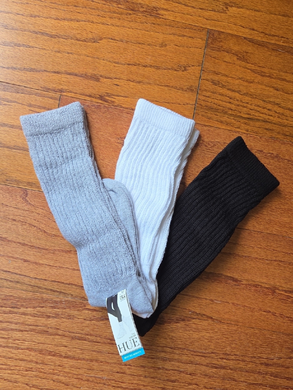 HUE Men's 3-Pack Ribbed Crew Socks - Black, White, Gray